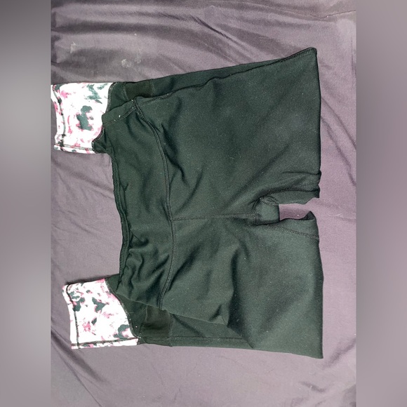 Random dresses/tops bundle - Picture 14 of 15